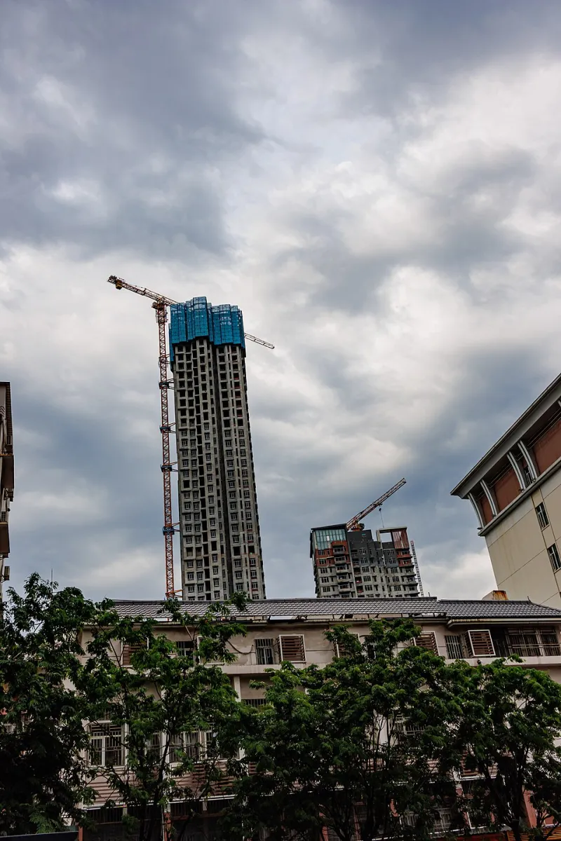 ¿Casa lista o proyecto en planos? Guía definitiva para tomar la mejor decisión inmobiliaria en América Latina